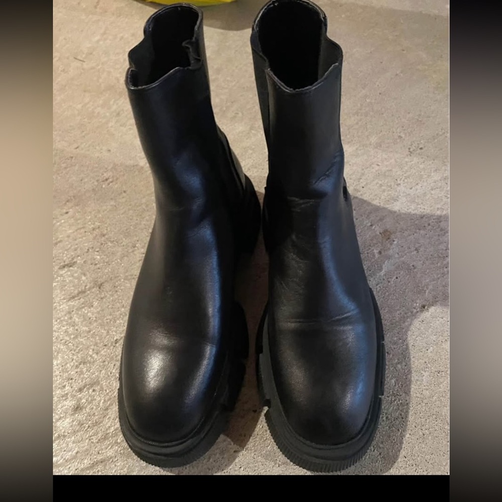Zara Black Leather Combat Chelsea Boots women
